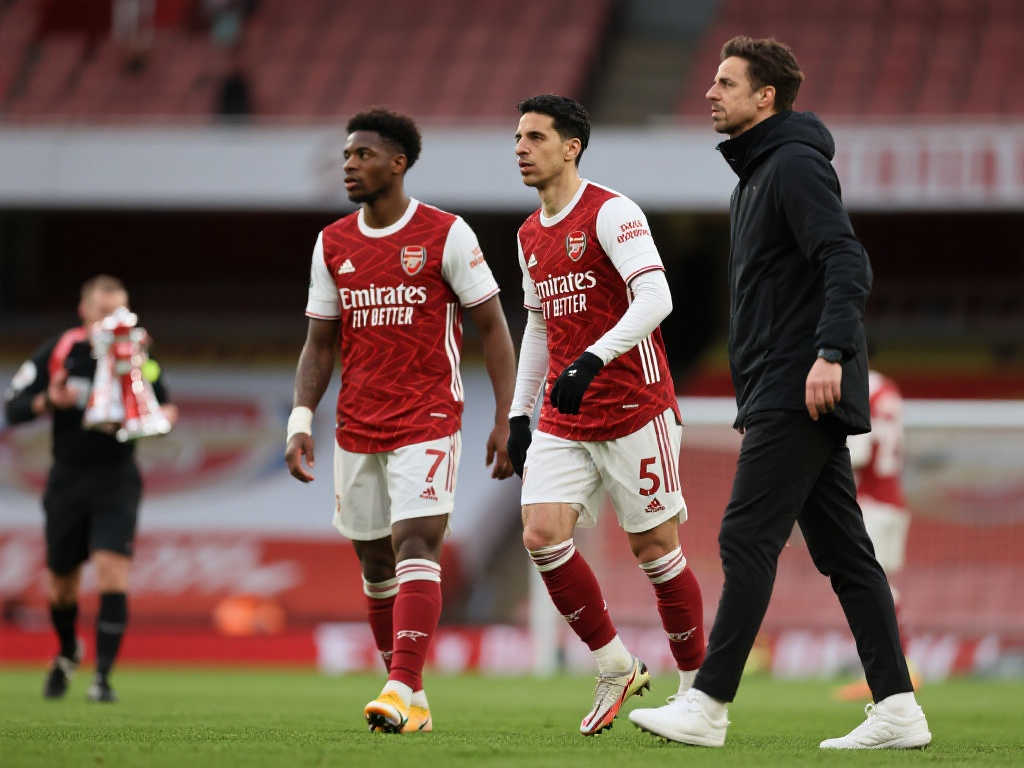 马刺这名侧 马刺这名侧